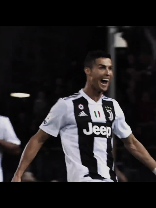 rate my edit || DM FOR PROMO 🔥  : #ronaldo7 #footballedit #naoflopa #goat #parati 