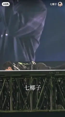gimana standard carats gk tinggi, idol nya aja se effort ini ampe rebahan 😭😭#scoups #seventeen 