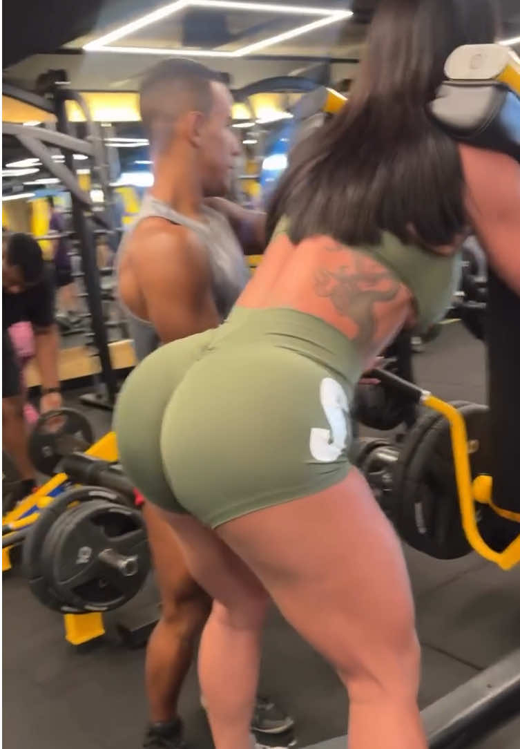 🏋🏽‍♂️💪🏽🔥 #foryou #viral #fyp 