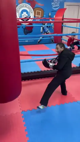 Böylesi Boks Görülmedi! 🥊 Köksal Baba Ringe Çıktı!
