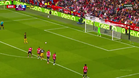 BRUNO FERNANDES MISSES THE PENALTY! ❌ man united is selling bad #highlight ##hashtag #manchesterunited 
