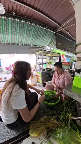 nhân viên bún măng vịt #foryoupage #vietnam #xhtiktok #trending #vietnamese 