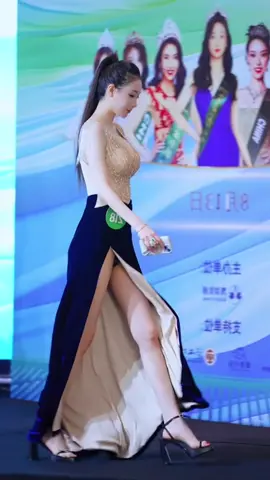 #xuhướng #beautiful #gril #fyp #foryou 