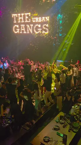 Vào Gangs kề vai và chill tới mai nàoo 💃🪩#thegangs #gangsta #tiktokvietnam #trending #FunnyMoments 