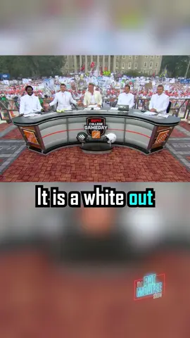 IT’S AN HONOR TO BE HERE IN HAPPY VALLEY 🗣🗣WE ARE PENN STATE EVERYBODY IS ON THE SAME PAGE LET’S CELEBRATE FOOTBALL  @Penn State University @College GameDay #CollegeGameDay #pennstate #pennstatefootball #patmcafee #thepatmcafeeshow 