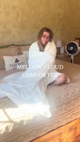 this thing is a dream to sleep with😩☁️ keeps the bed a perfect temp year round and is so soft  #coolingcomforter #coolingblanket #hotsleeper #comforterrecommendations #comfybedding  Cooling comforter Lightweight comforter Hot sleeper  Cloud comforter 