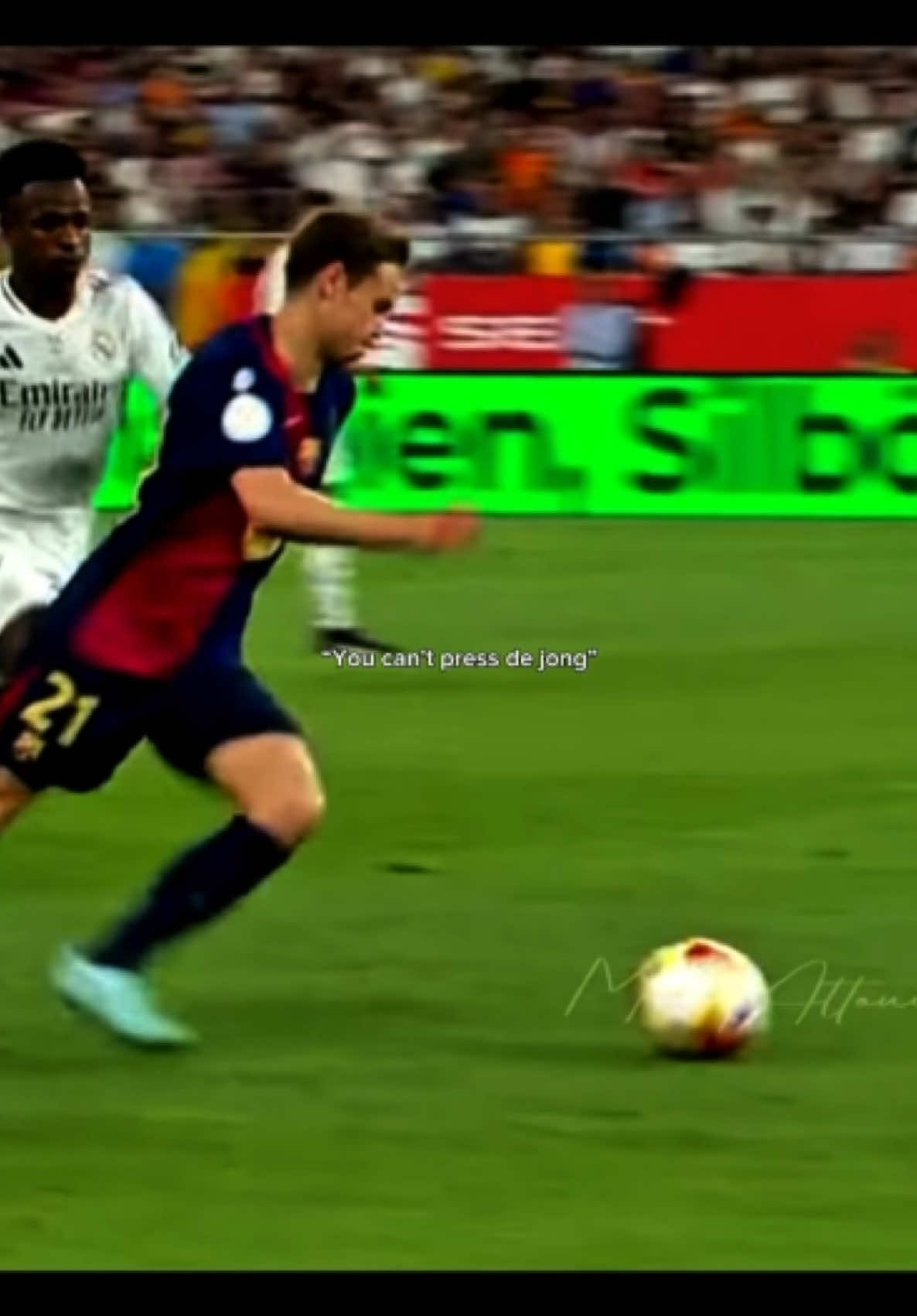 You just can’t stop him #frenkiedejong21 #culers #blaugrana #dejong #midfielder 