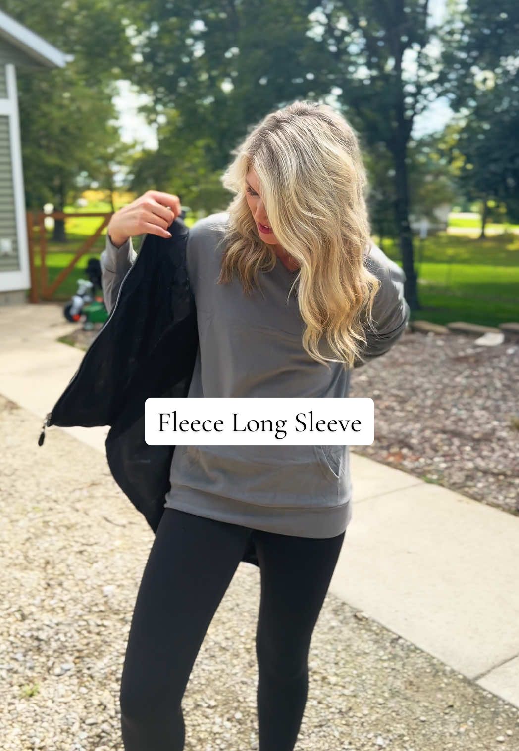 Warm and cozy long sleeve for a vest ☺️ @AUSELILY  #fleece #longsleeve #fleecesweatshirt #fallfashion  #creatorsearchinsights 