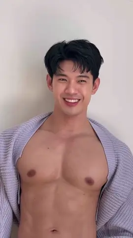 His smile is crazy ✨
