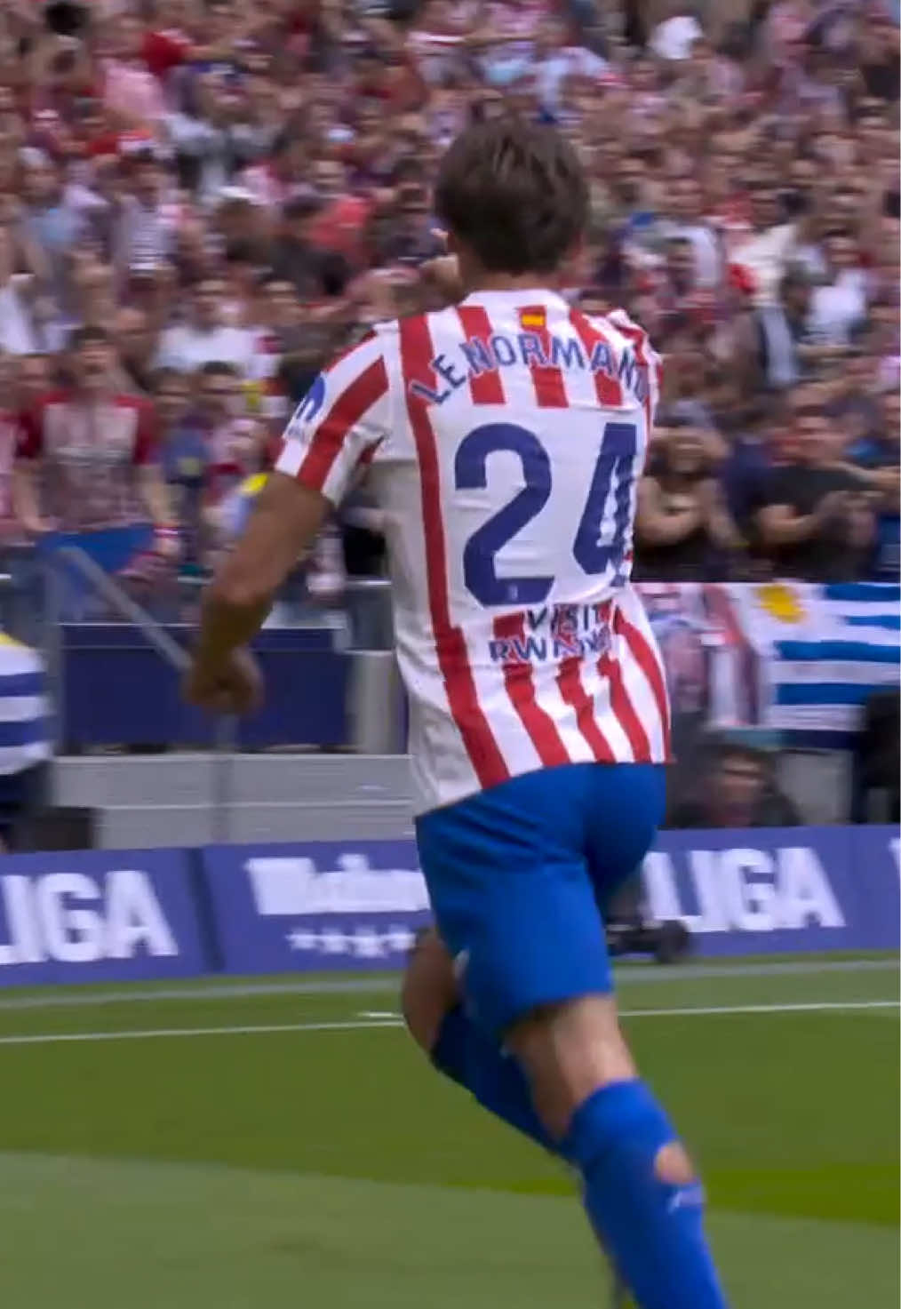 ✨ Robin Le Normand ✨  ❤️🤍 His first goal in a derby.  #LALIGAEASPORTS #LALIGAHighlights #deportesentiktok #AtletiRealMadrid 