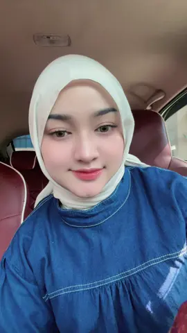 Bagus banget warna ombre dalem😍🥰✔️ #lipstick #ombrelips 