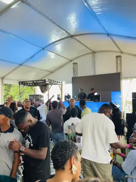 Angeke hambani ama gig Nina @Soulfreakah @ZuluMafia #housealiveexplosion 🥂💃💫🙌💃@wearethejargons 