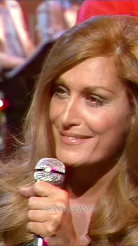 #Dalida chante #Bambino avec #EnricoMacias en #1977 😍 • #dalidaglamourous  