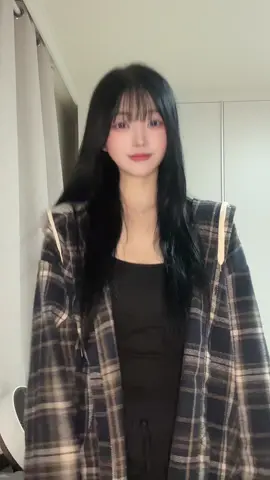 처음에 에에 내말들려 있자나 너 ~ 이거 같애 고인물만 알듯