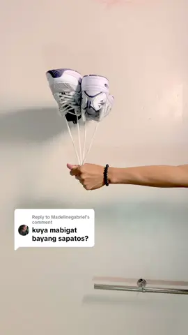 Replying to @Madelinegabriel magaan po siya madam then comfi sa paa suotin #530s #runningshoes #shoesrecommendation #rubbershoes 