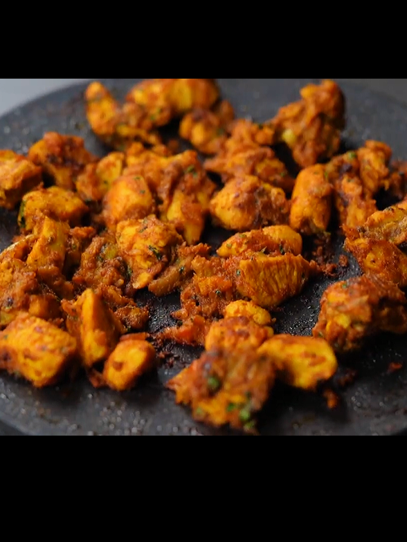 Tawa Chicken Recipe | Restaurant Style Tawa Chicken Masala | Pan Fried Chicken Masala | Ingredients & Process: 250 Gm Chicken  Cut into Small Pieces  ½ Tspn Salt  1 Tspn Lemon Juice  Mix Well Keep For 10 Min. 2 Tbsp Oil 3 Tbsp Onion Fry For 1 Min. 1 Tspn Ginger Paste  1 Tspn Garlic Paste 1 & ½ Tspn Chilli Powder  ½ Tspn Turmeric Powder  1 Tspn Coriander Powder  1 Tspn Cumin Powder Cook For 5 Min. 1 Small Tomato Cook For 5 Min. Pinch Of Salt 1 Tbsp Butter Some Coriander Leaves Fry For 2 Min. . . . #foryoupage #fyp #viral #trending #tawachicken     