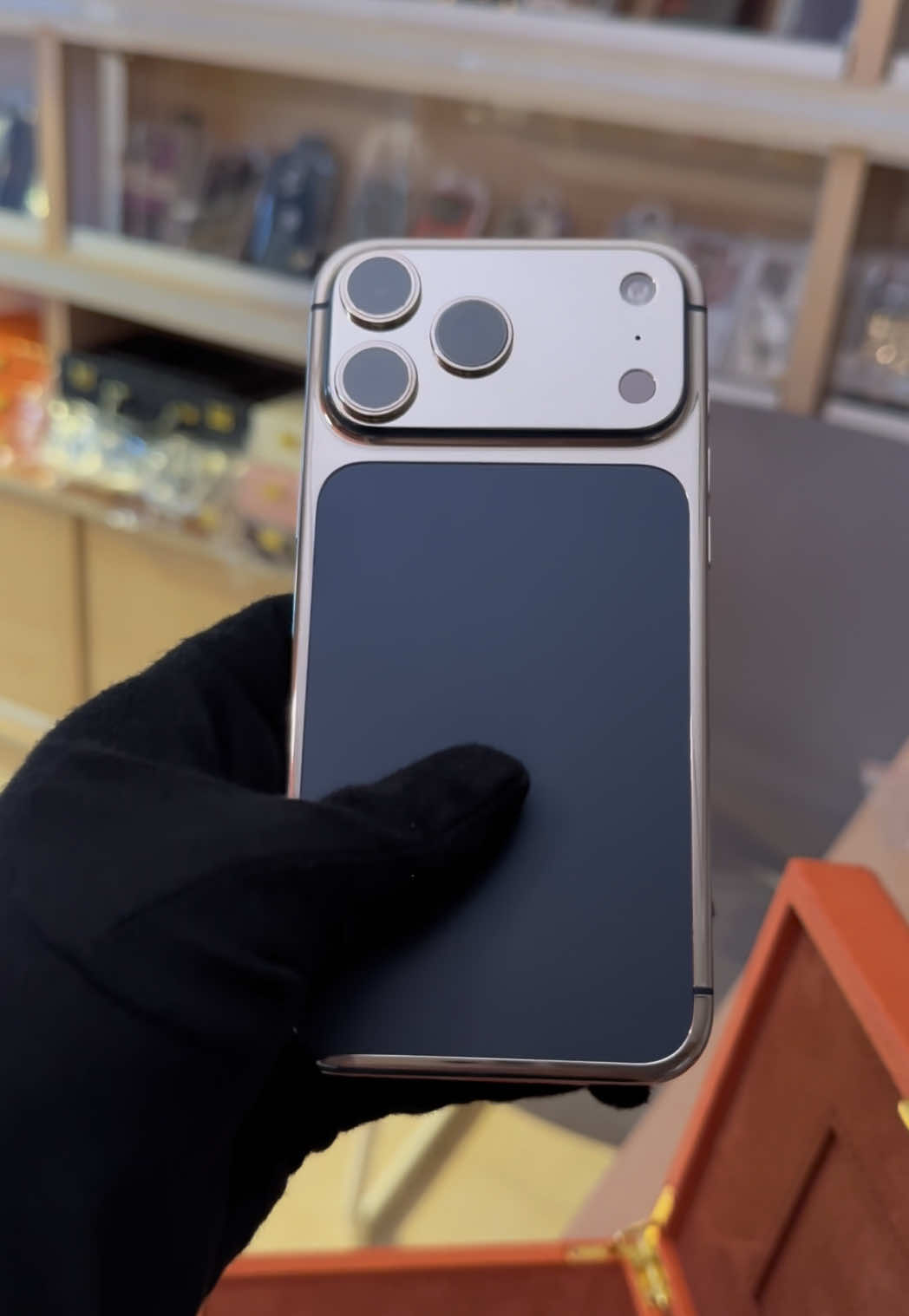 الاصدار الرسمي و الفخم للايفون 17 برو ماكس #البلاتنيوم الازرق  #iphone17promax #iphone17 #iphone17pro #iphone17air 