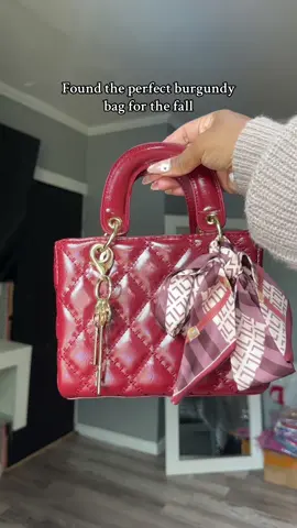 Sturdy and cute! #bag #purse #fallfashion #fallaesthetic 