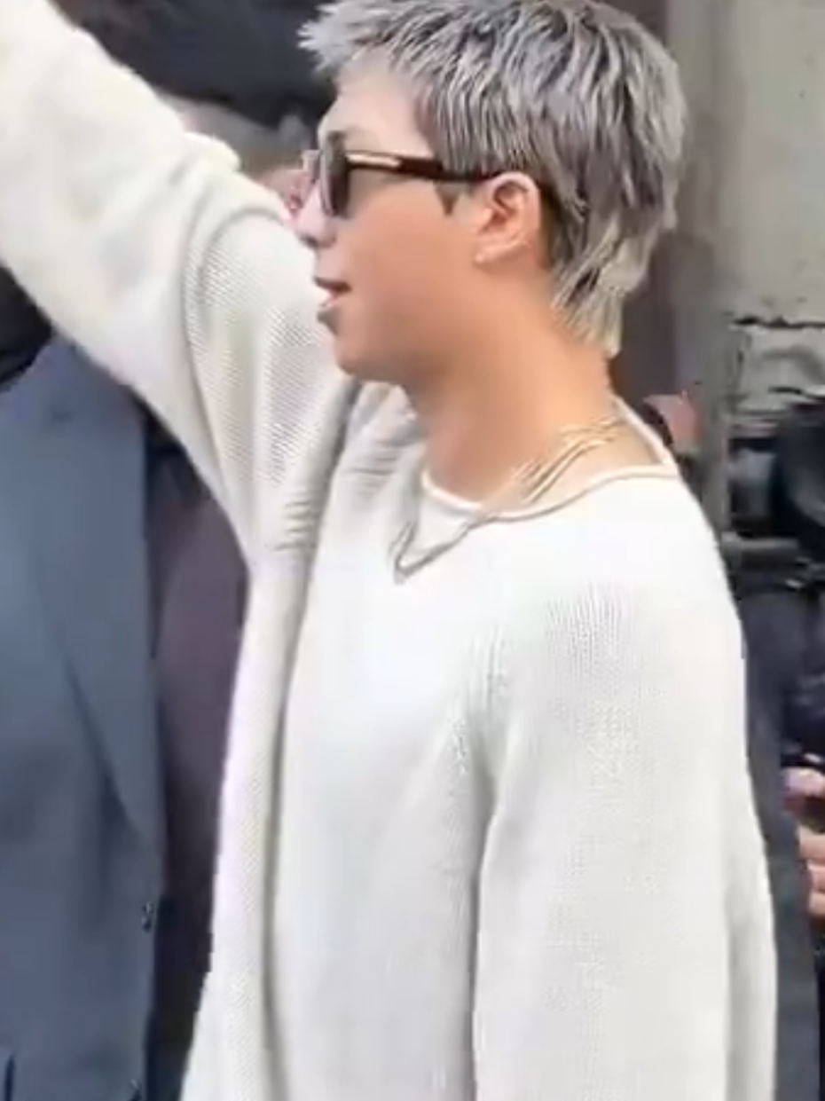 duhhh vibiesnya  #kimnamjoon #namjoon #rmxbottegaveneta #mfw #rmbts 