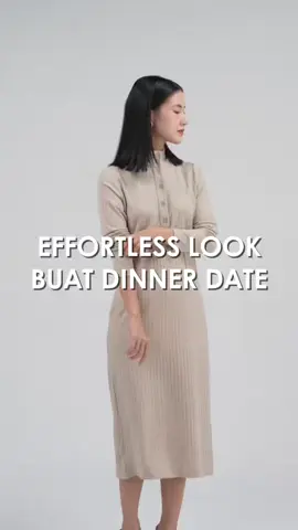 Diress simpel dengan potongan clean ini bikin kamu tampil elegan tanpa usaha berlebih!🥰 #MinimalStyle #iwearminimal #OOTDMinimal 