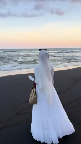 🥀🥹🌊🌅 #bollywoodsong #sadvibes #fyppppppppppppppppppppppp #bollywood #beach 