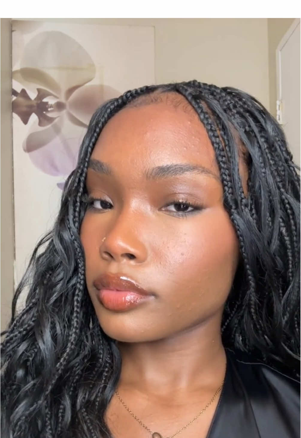 Makeup that enhances your natural beauty >>>  Products Used @L’Oréal Paris @Milani Cosmetics @Too Faced @Laura Mercier @Charlotte Tilbury @rimmellondon @elfcosmetics  #softglam #naturalmakeup #everydaymakeup #blackgirlmakeup #fyp