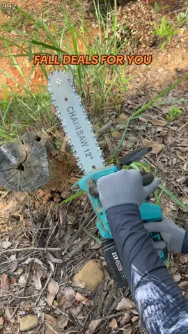 No pull cord. Just power. Period.😎892 #falldealsforyou #seesii #yardwork #woodcutting #chainsaw 