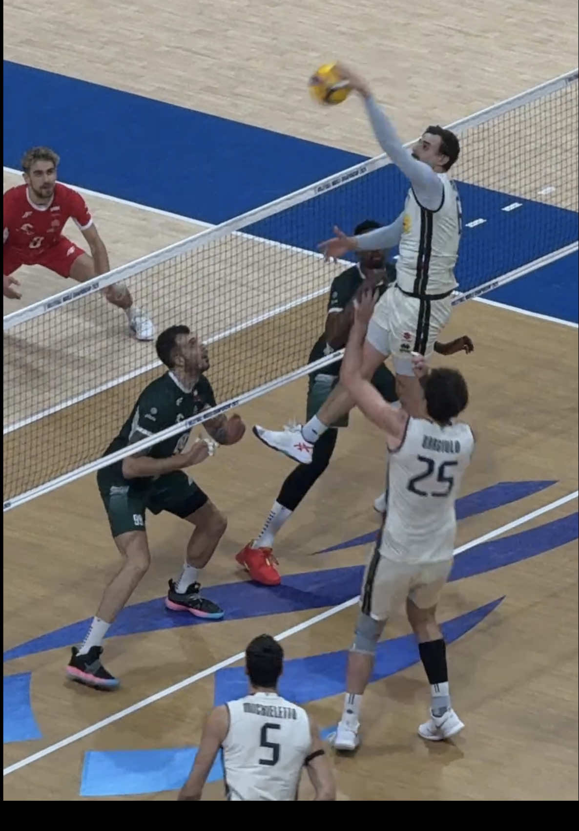 Giannelli 1-2 play  #fyp #xybca #mensvolleyball #creatorsearchinsights #italy 
