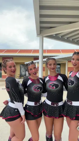 Happy first comp 🐾🐾🐾#cheer #varsity #firstcomp #fyp #goviral @brynn’s spam @adriana🎀💝 @aubs 