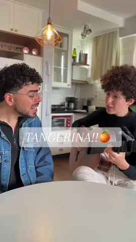 Tangerina! 🍊 Com essa amiga maravilhosa que a plataforma me deu. Obrigado por sua energia linda @Fabi 🦩🎙️ #mpb #cover #acustico #musicabrasileira 