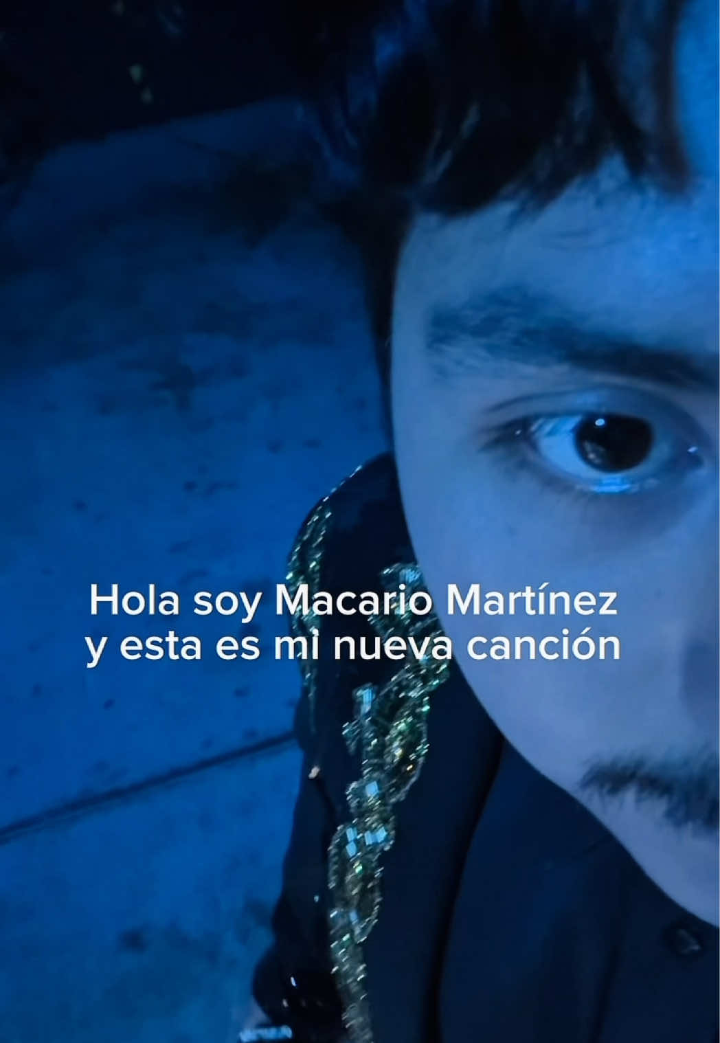 Mi nueva canción “Azul” ya está disponible en todas las plataformas, gracias por escucharla ❤️🌠 #macariomartinez #musicamexicana #folk #indie 