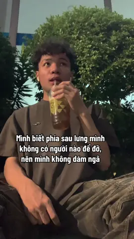Ngã là không người mào đỡ mình đâu #tuntapchoitoptop #xuhuong #trending #fyp 