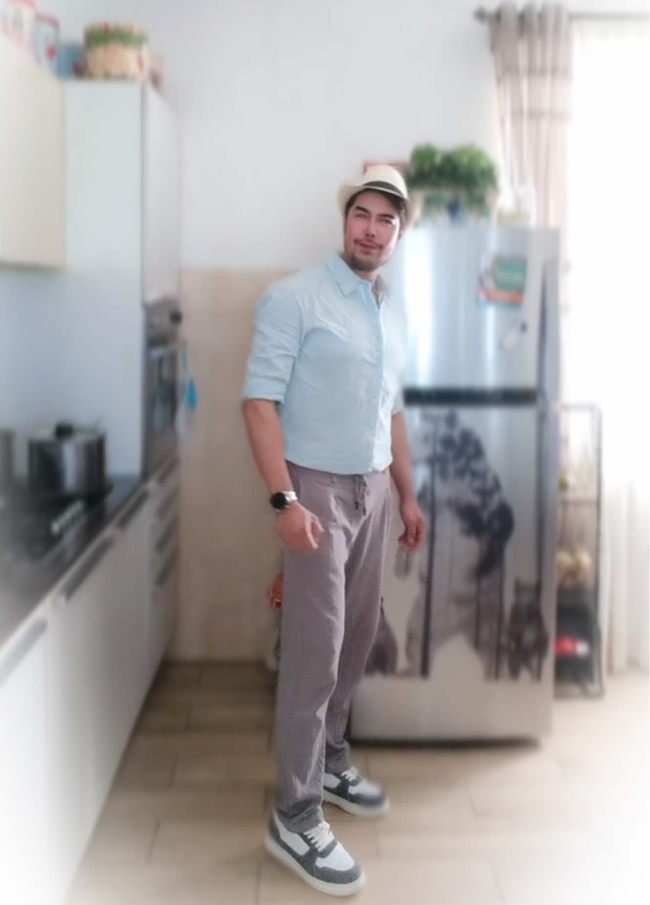Hello everyone, I missed you all so much today, so I sang a song and included a video that combines many of the clips I made into one clip. I just wanted to send this clip to say hello to everyone, and I hope you all miss me a little. Be happy, love you always. #golden #singing #fyp #treanding #viralvideos 