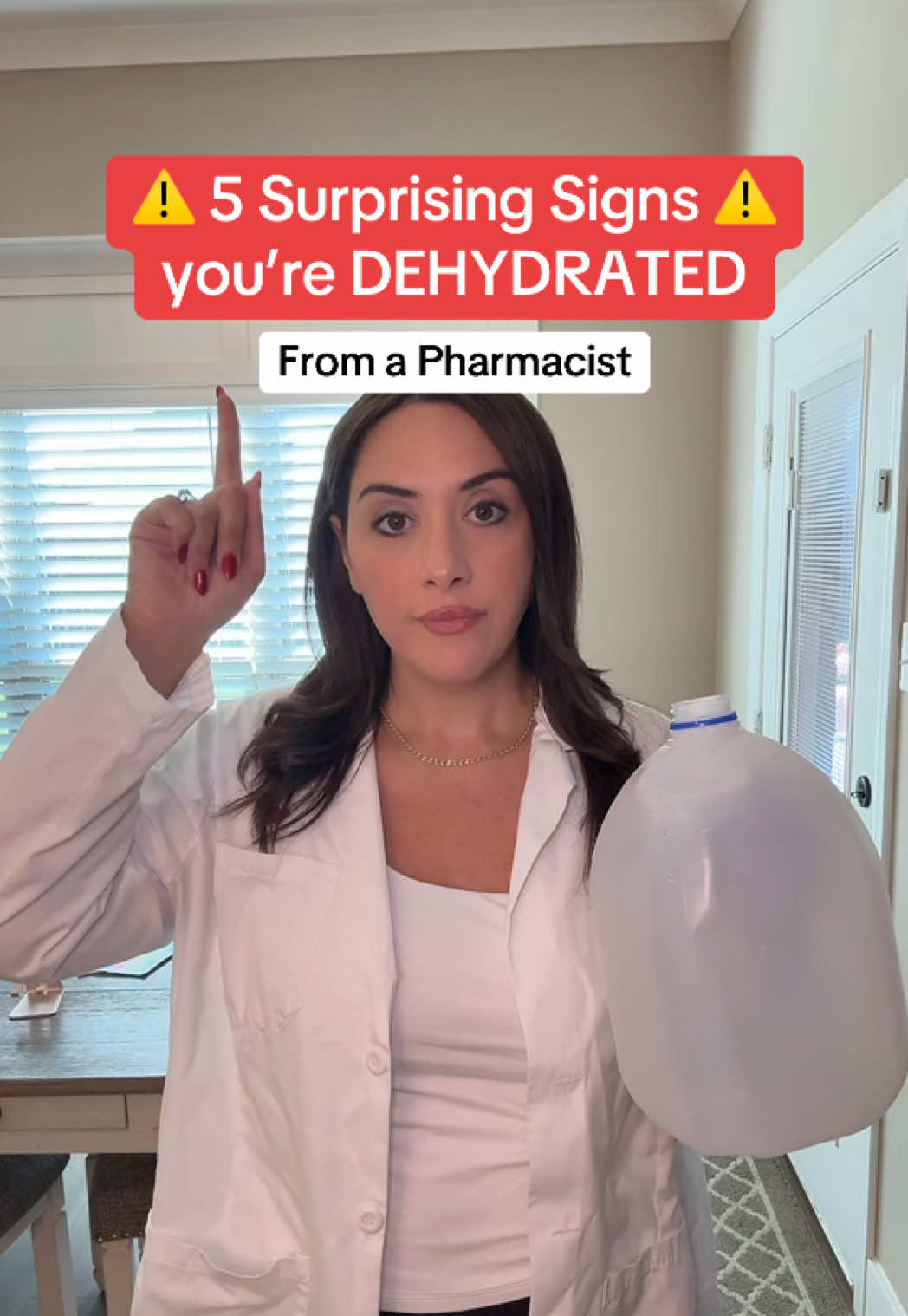 These are some not so obvious signs of dehydration! Your body NEEDS electrolytes! Choosing a clean electrolyte drink that’s safe to use everyday is key. Not loaded with sugar and chemicals. #electrolytes #hydration #dehydrated #pharmacistadvice #naturalhealing 