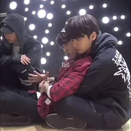 Soulmates aren’t always romantic #minsung #everythingisromantic #straykids #hanjisung #leeknow 