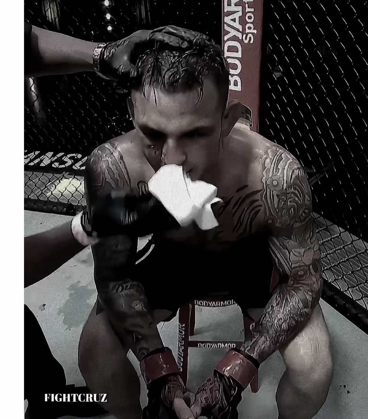 Poor Hooker #UFC #dustinpoirier #fyp #fightcruz #viral 