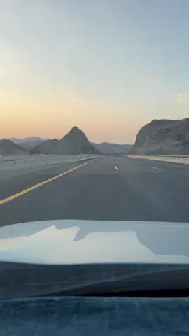 ‏اللهم مالك الملك تؤتي الملك من تشاء ، وتَنْزِع الملك ممن تشاء ، وتُعِزّ مَن تشاء ، وتُذِلّ من تشاء ، بيدك الخير إنك على كل شيء قدير . رحمن الدنيا والآخرة ورحيمهما ، تُعطيهما من تشاء ، وتمنع منهما من تشاء ، ارحمني رحمة تغنيني بها عن رحمة من سواك .🤍#المدينة_المنوره #madina #tiktok #tiktokindia 
