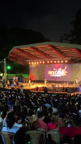 මගේ ඉල්ලීම අහක නොදැම්ම 🥺🫶🏻මුළු විහාරමහාදේවී උද්‍යානයම පිස්සු වට්ටපු @Raveen Tharuka @Kathawak Film In Concert 