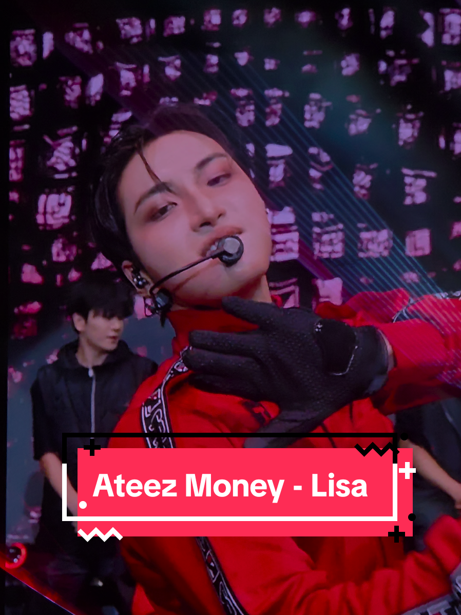 WOO AND HWA'S TWERKING AHHHH Ateez performed Money by Lisa from Blackink !!! 🏴‍☠️ Ateez 에이티즈 at the Music Bank in Lisbon #ATEEZ #WOOYOUNG #SEONGHWA #YEOSANG #BLACKPINK
