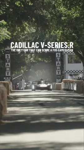 Can you spot the moment that a mighty V8 scares our #FOS cameraman? Just wait for the sound of thunder! #Cadillac #Motorsport #american 