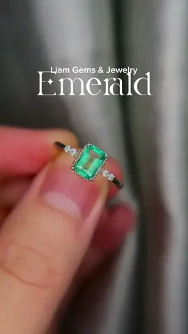 💚 Nhẫn Emerald 5x7mm – Ngọc Lục Bảo thiên nhiên tại Liamgems 💚 Emerald được xem là viên đá của trí tuệ, tình yêu và sự thịnh vượng. Đeo Emerald giúp thu hút may mắn, cân bằng cảm xúc, tăng sự sáng suốt. Gắn trên bạc 925 xi bạch kim, khung freesize tiện lợi. 🚚 Đơn online bên em chỉ nhận CK full đi đơn. #liamgems #lamngocty #trangsucbac #datunhien #emerald