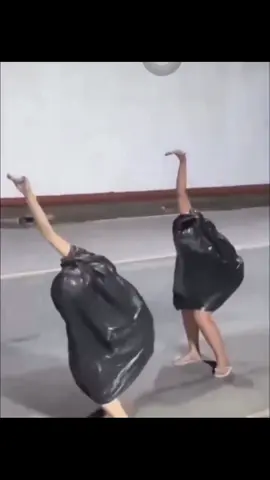 Yok canım çok olgun kişileriz dedikten sonra bizziko 😂😂 #keşfet #funny #funnyvideos #komedi 