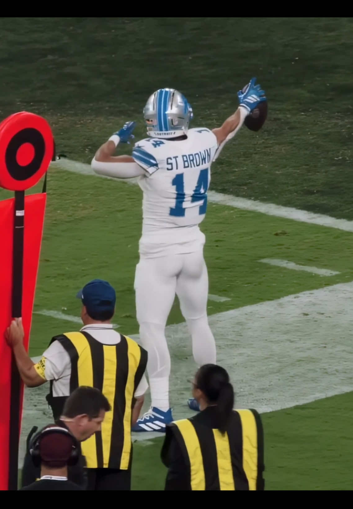 He got a wham 🍑💔 || scp: twizzy || #amonrastbrown #🍑 #detroitlions #mixtape #viral