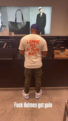 Only in Atlanta H&M 😭😭