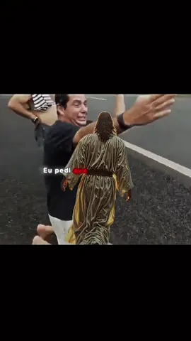 Em momento de desespero, caminhoneiro chora e faz apelo a Deus por chuva para apagar fogo em seu caminhão no Nordeste. #emocionante #jesuscristo #edit #caminhoneiro 