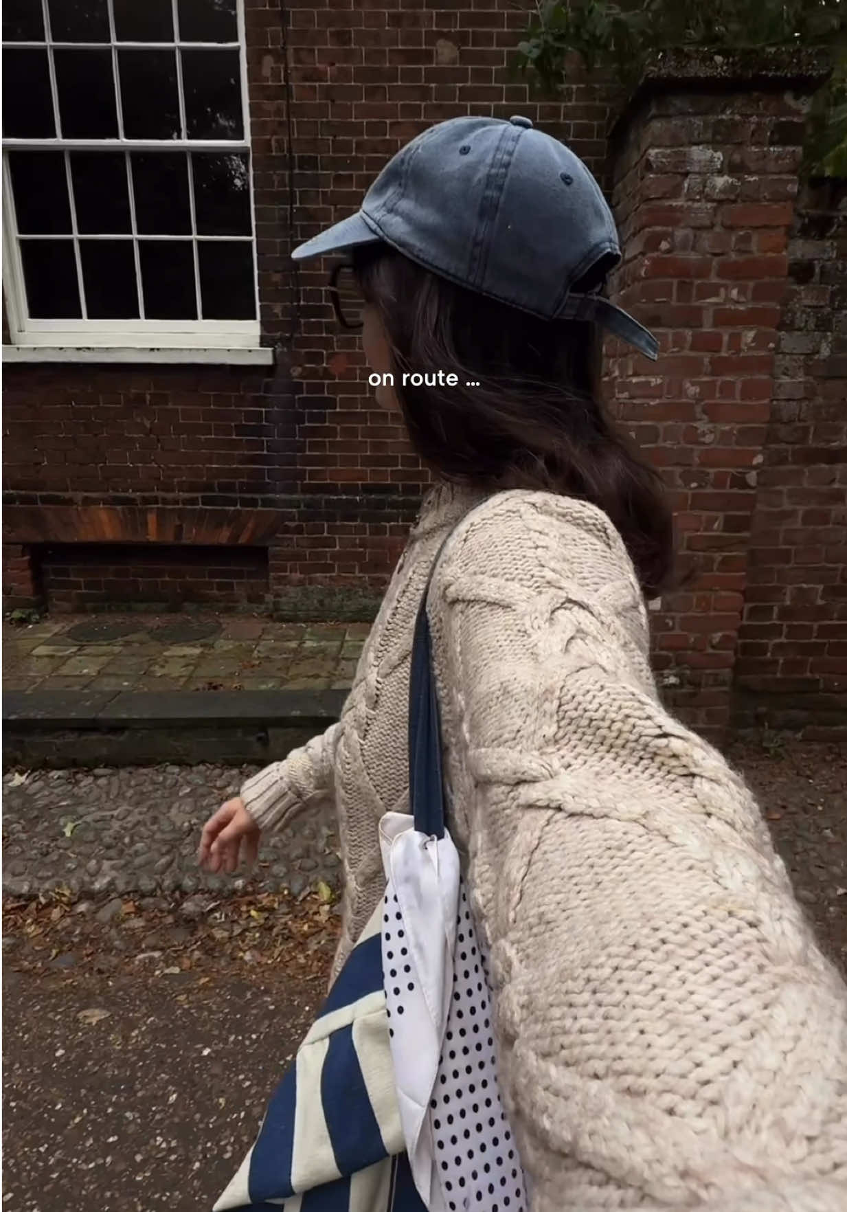romanticising the start of autumn before it actually gets really cold and dark #knitting #knittok 