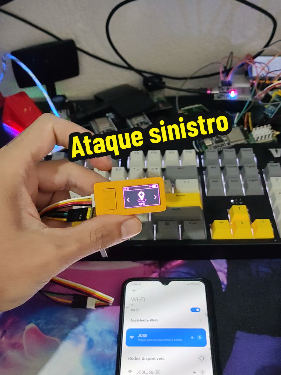 Ataque sinistro  @Testando Tecnologias  #m5stickcplus2 #pcgaming #smartphone #hacker 