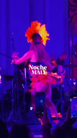 Baileton noche MALI |  noche de museo y baile @Grupoaxebahia @Ana Kohler #baile #museo #lima #dance #planes 