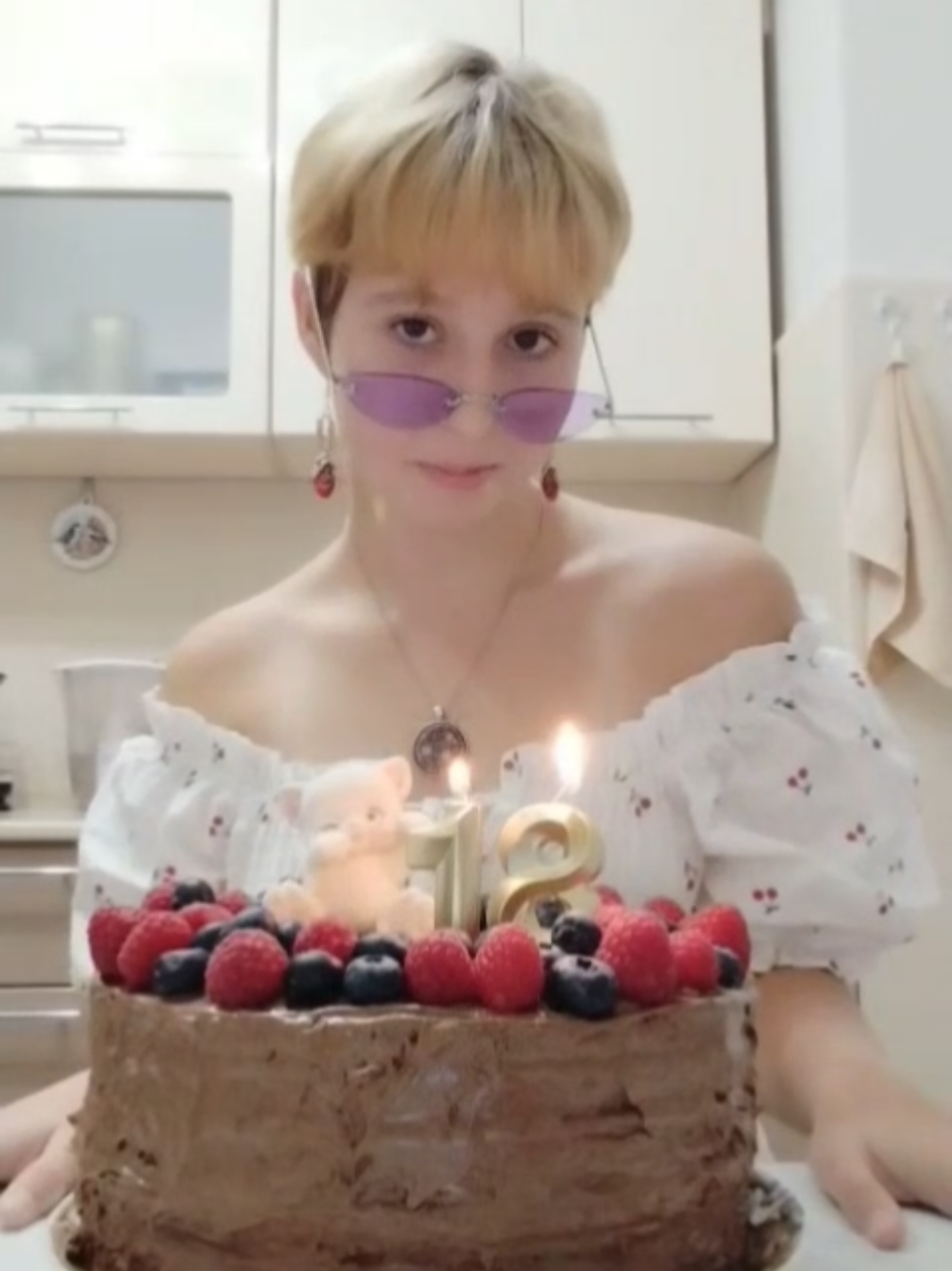 #деньрождение #др #mybirthday #mybirthdaytoday #торт В следующем видео можно узнать сколько мне лет на самом деле🤫