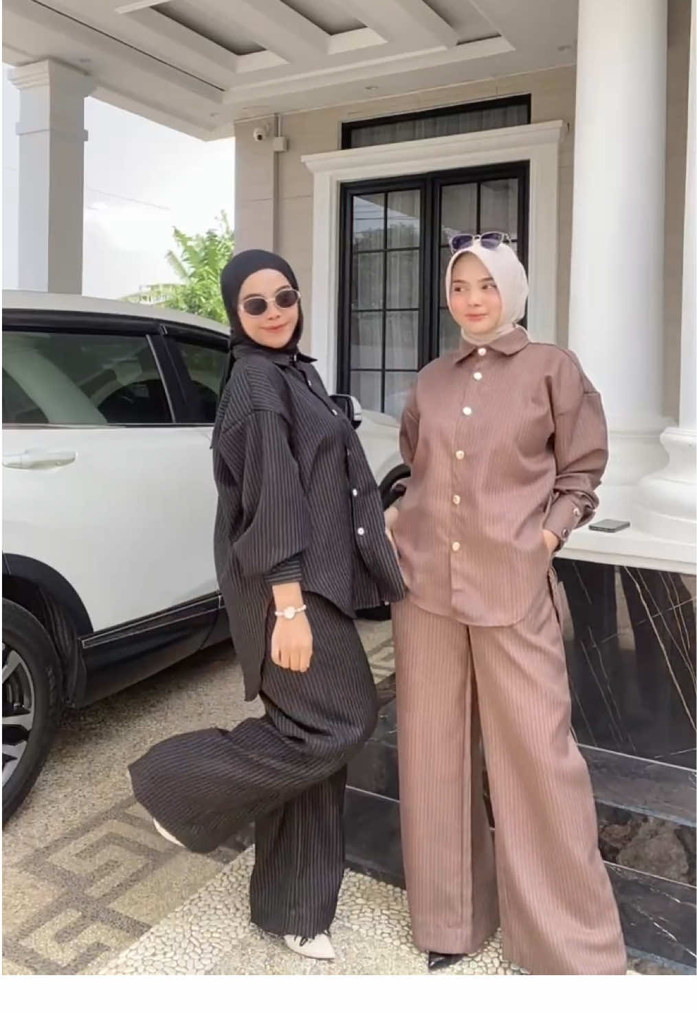 Emra id ga hanya punya abaya nya sajaa loh, nii sudah launching produk baru oneset nyaa😍 cuss cek keranjang yaa👆#fyp #WIBgajian #promoguncang1010 #oneset #onesetkekinian 